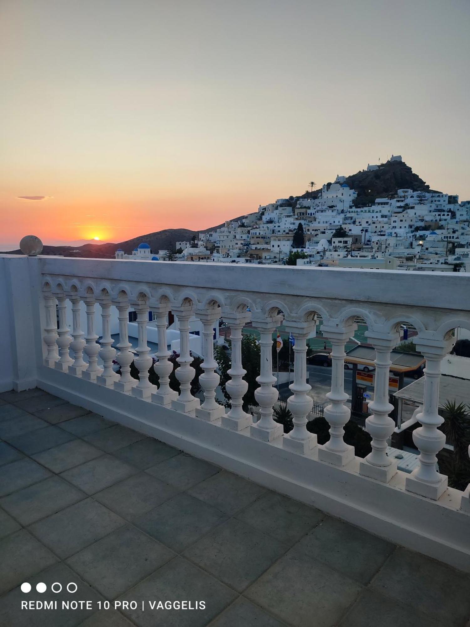 Parthenon Hotel Chora  Bagian luar foto