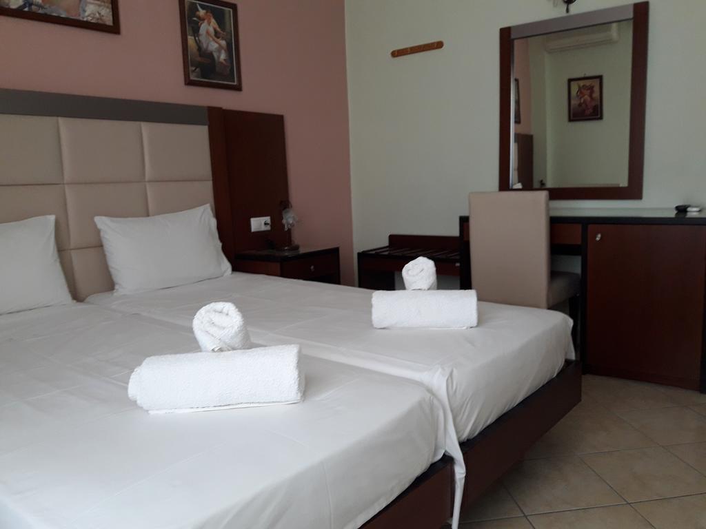Parthenon Hotel Chora  Bagian luar foto