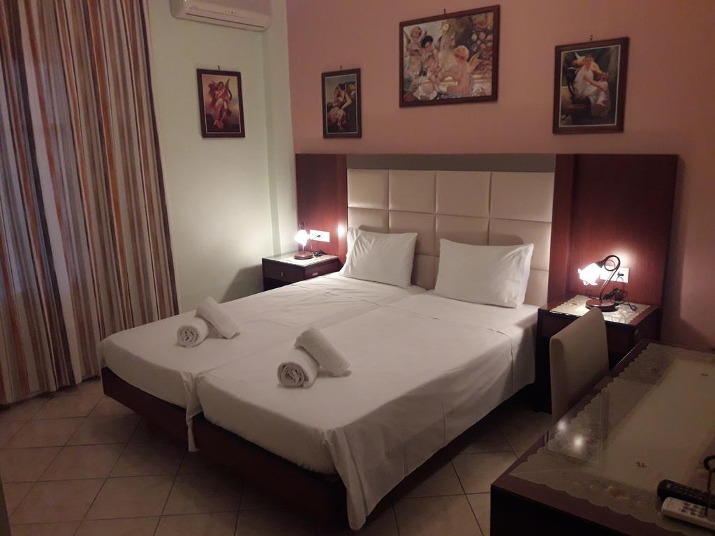 Parthenon Hotel Chora  Bagian luar foto