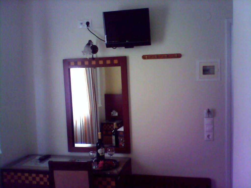 Parthenon Hotel Chora  Bagian luar foto